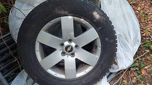 235/65R17 naelrehvid koos velgedega (1 foto / 2)