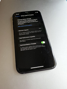 iPhone XR 64GB Must (3 foto / 3)
