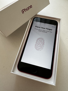 iPhone SE2020 64GB Product Red (2 foto / 4)