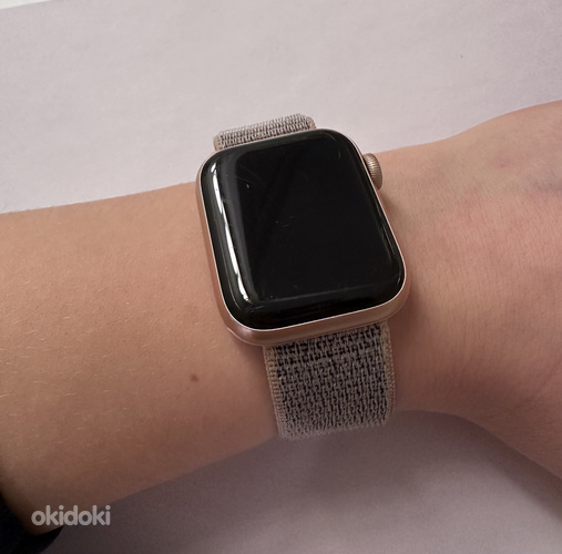 Apple Watch Series 4 (фото #4)