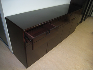 Kirjutuslaud (tume kirss) 150x75 (7 foto / 9)