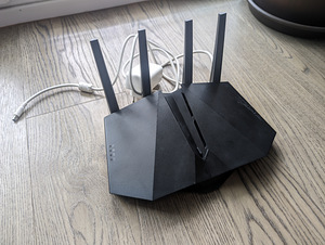 ASUS RT-AX82U AX5400 WAN/ADSL/VDSL WiFi6 ruuter/router (2 foto / 3)