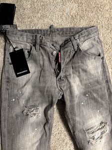 Dsquared2 Jeans (3 foto / 3)