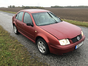 Volkswagen Bora 1.6 74kw (1 foto / 5)
