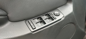 BMW X5 (2 фото из 10)