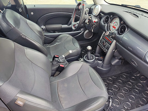 Mini Cooper S (4 foto / 9)