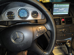 Mercedes Benz C320 4 matic (11 foto / 11)