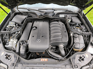 Mercedes Benz E270 (7 foto / 8)