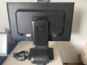 Монитор HP Compaq LA2306x (2 фото из 6)