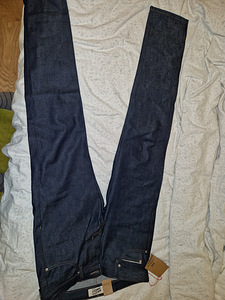 NAKED & FAMOUS DENIM Jeans Super Guy - Milk Selvedge (4 foto / 10)