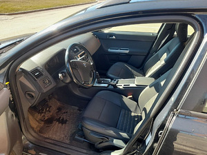 Volvo V50 DRIVe 1.6D (7 foto / 9)