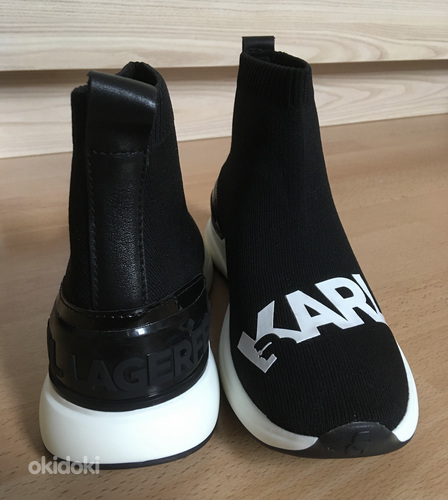 Karl Lagerfeld sokktossud (foto #2)