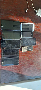 Telefonid varuosadeks (1 foto / 2)