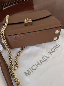 Michael KORS (2 foto / 6)