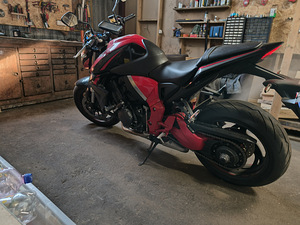 Honda CB 1000 (2 фото из 6)
