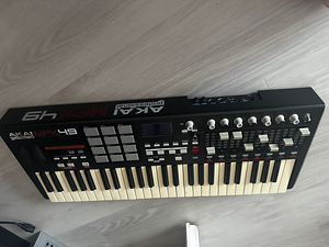 Akai mpk 49 (4 foto / 4)