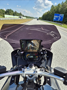 Мотоцикл BMW R1200gs (6 фото из 8)