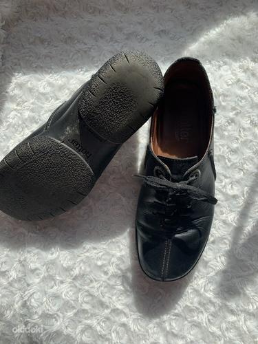 Черные ботинки (фото #3)