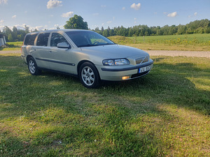 Вольво v70 (3 фото из 11)