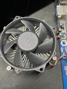 Intel Core i5-2600 + emaplaat + jahutus (4 foto / 4)