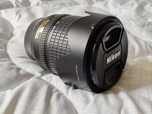 Nikon DX AF-S 18-135mm f3.5-5.6G ED (2 foto / 4)