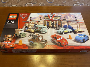 Lego 8487 Flo's V8 Café (1 foto / 3)