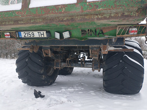 Traktori haagis (2 foto / 3)