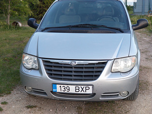 Chrysler Voyager Stown&Go (2 foto / 9)