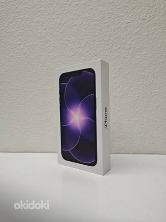 Apple iPhone 17e 256GB Black