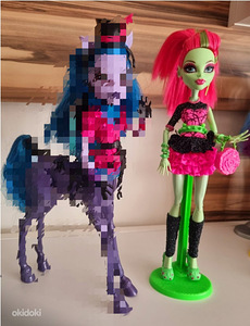 Monster High/Monster High. (2 foto no 5)