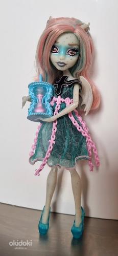 Monster high Roshelle (foto #1)