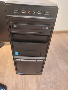 Lauaarvuti Windows 7 Home Premium Service Pack 1 (3 foto / 8)