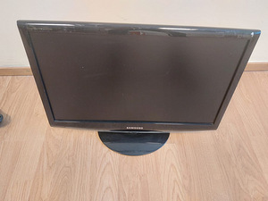 Lauaarvuti Windows 7 Home Premium Service Pack 1 (4 foto / 8)