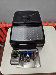 DeLonghi ECAM 23.460 espressomasin (4 foto / 6)