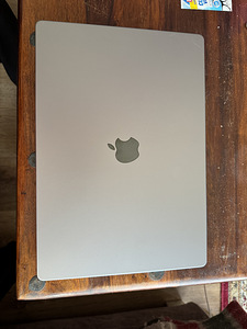 MacBook Pro 16,2" Apple M2 Pro (2023) + Apple hiir