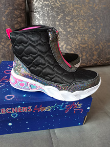 Skechers s. 35.Uus. (1 foto / 3)