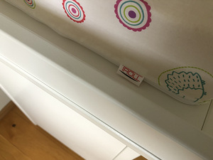 Kummut koos mähkimislauaga Troll Loft (9 foto / 10)