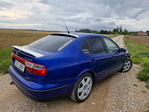 M: Seat Toledo 2.3 VR5 125kw (6 foto / 10)