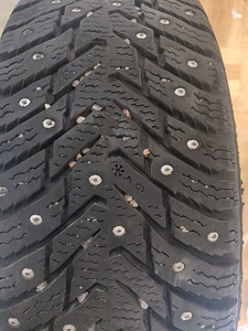 Nokian Hakkapeliitta 8 naastud, 175/65 R15 (4 foto / 7)