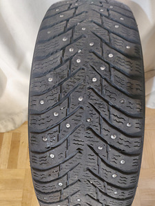 Nokian Hakkapeliitta 8 naastud, 175/65 R15 (5 foto / 7)