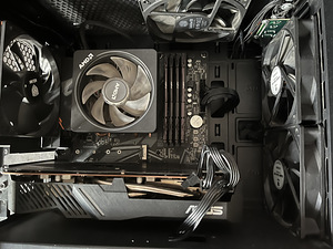 M/V Lauaarvuti R5 5500 + RX 5700 (1 foto / 3)