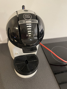 Кофемашина Nescafe Dolce Gusto (1 фото из 2)