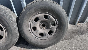 Шины 265/70R16 на дисках Navara Pathfinder Nissan (4 фото из 7)