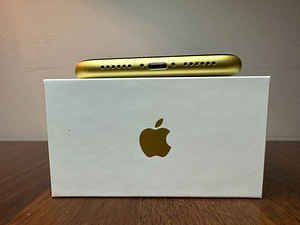 M: iPhone 11, 128GB (8 foto / 9)