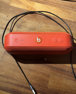 Beats pill+