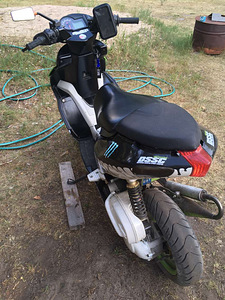 Aprilia SR 50R (8 foto / 8)