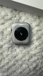 Apple Watch SE (2nd Gen) 44mm Sil Alu Aluminium Case GPS (4 foto / 5)