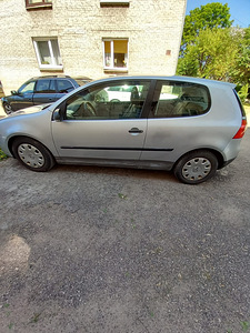Продается Volkswagen Golf 5, 1.6 bensiin, 85kw (2 фото из 6)