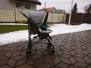 Продать подержанную детскую складную коляску (3 фото из 5)