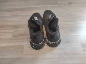 Кроссовки adidas 45 (2 фото из 5)